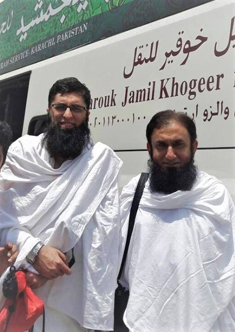 An image with Maulana Tariq Jameel sab